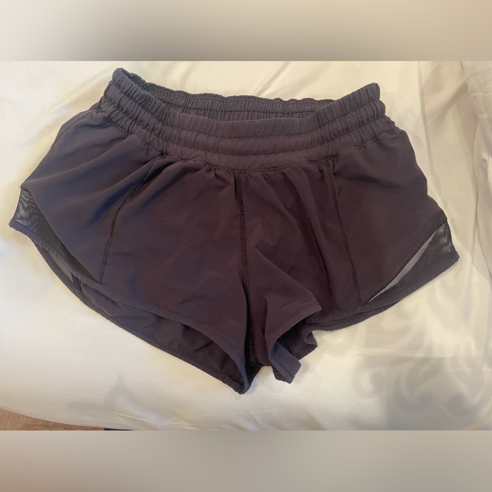 Black lululemon hotty hot shorts